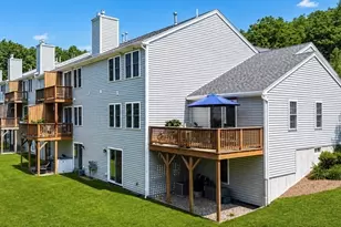 28 Mountain Laurel Ln, Fitchburg, MA 01420 - Photo 6