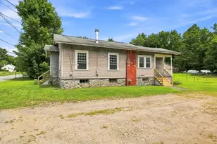 588 Poole St, Ludlow, MA 01056 - Photo 24