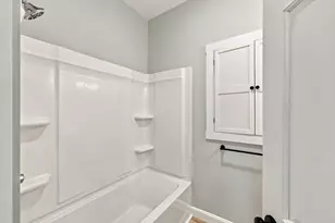 588 Poole St, Ludlow, MA 01056 - Photo 20