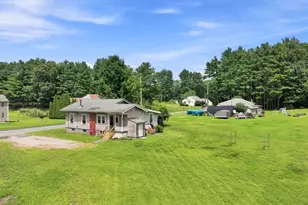 588 Poole St, Ludlow, MA 01056 - Photo 28
