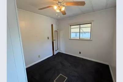 1237 Central #21, Leominster, MA 01453 - Photo 18