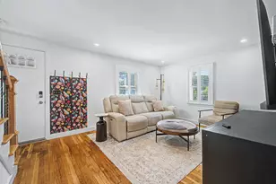 26 Westside Ave, North Attleboro, MA 02760 - Photo 2