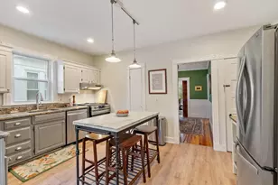 7 Short St, Melrose, MA 02176 - Photo 16
