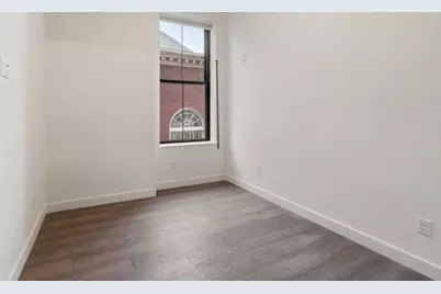 2 Derby Square #302, Salem, MA 01970 - Photo 8