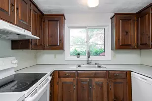 401 Colonial Dr, Ipswich, MA 01938 - Photo 6