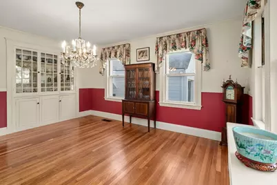 7 Grantland Rd, Wellesley, MA 02481 - Photo 8