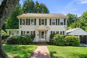 7 Grantland Rd, Wellesley, MA 02481 - Photo 1