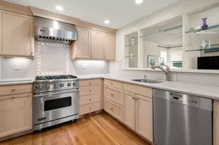 7 Grantland Rd, Wellesley, MA 02481 - Photo 14