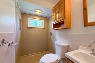 17 Monarch St, Lowell, MA 01854 - Photo 8
