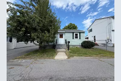17 Monarch St, Lowell, MA 01854 - Photo 1