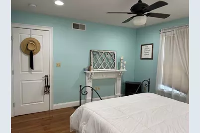 13 1/2 Merrimac St #1, Amesbury, MA 01913 - Photo 8