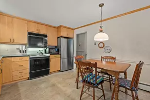 8 Dana Rd, Bedford, MA 01730 - Photo 10
