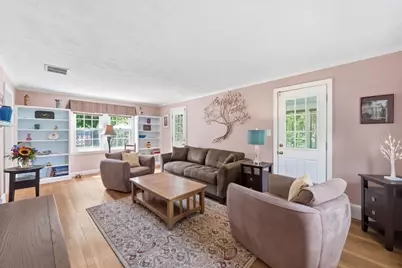 34 Harwich Road, West Springfield, MA 01089 - Photo 2