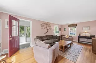34 Harwich Rd, West Springfield, MA 01089 - Photo 6