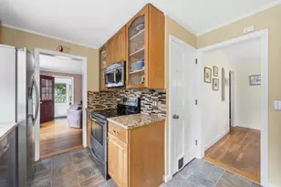 34 Harwich Rd, West Springfield, MA 01089 - Photo 12