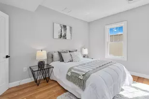 20 Alston St, Somerville, MA 02143 - Photo 2