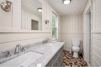 8 Trafton St, Chicopee, MA 01013 - Photo 18