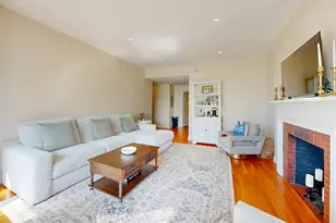 4 Charlesgate E, Boston, MA 02215 - Photo 4