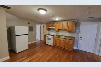 1235 Middlesex Street #5, Lowell, MA 01851 - Photo 2