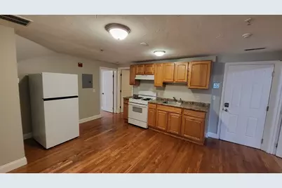 1235 Middlesex Street #5, Lowell, MA 01851 - Photo 2