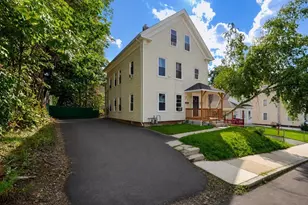 7 Pemberton, Worcester, MA 01610 - Photo 2