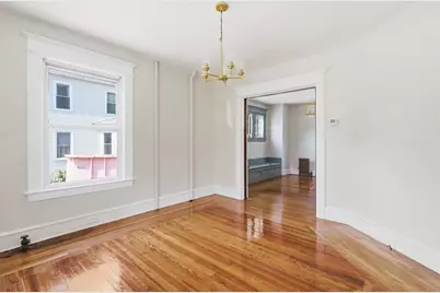 24 Washington Ave, Holyoke, MA 01040 - Photo 10