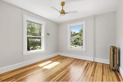 24 Washington Ave, Holyoke, MA 01040 - Photo 28