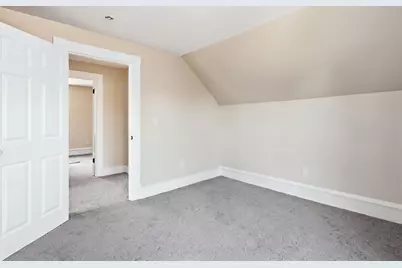 24 Washington Ave, Holyoke, MA 01040 - Photo 36