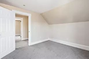 24 Washington Ave, Holyoke, MA 01040 - Photo 36