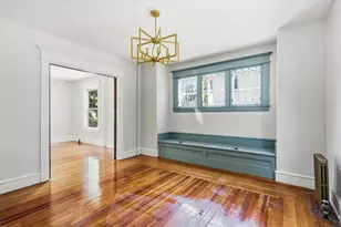24 Washington Ave, Holyoke, MA 01040 - Photo 10