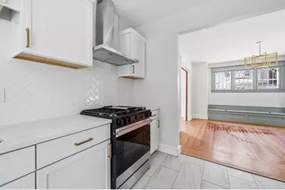 24 Washington Ave, Holyoke, MA 01040 - Photo 18