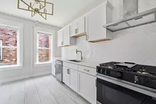 24 Washington Ave, Holyoke, MA 01040 - Photo 16