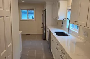 7 Superior St, Swampscott, MA 01907 - Photo 2