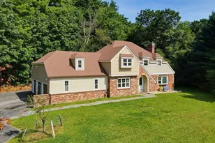 95 Jewett St, Pepperell, MA 01463 - Photo 2