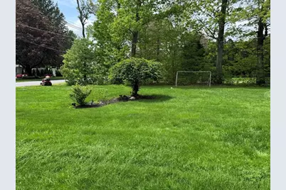 137 Pierce St, West Boylston, MA 01583 - Photo 8