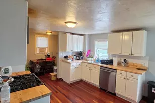 14-16 Vara Ln, Needham, MA 02494 - Photo 8
