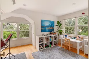 25 Bradford Rd, Newton, MA 02461 - Photo 12