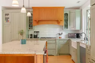 25 Bradford Rd, Newton, MA 02461 - Photo 6