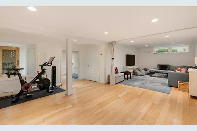 25 Bradford Rd, Newton, MA 02461 - Photo 16