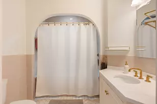25 Bradford Rd, Newton, MA 02461 - Photo 10