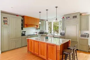 25 Bradford Rd, Newton, MA 02461 - Photo 2