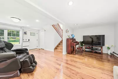 15 High Plain Sts, Sharon, MA 02067 - Photo 4