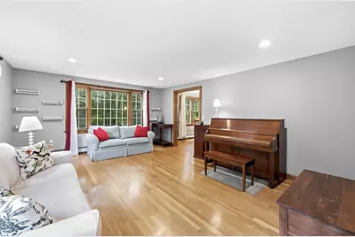 14 Nottingham Cir, Holden, MA 01520 - Photo 4