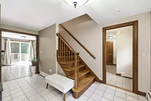 14 Nottingham Cir, Holden, MA 01522 - Photo 2