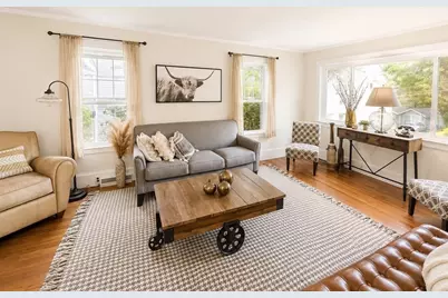 42 Howard St, Braintree, MA 02184 - Photo 8