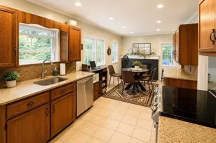 42 Howard St, Braintree, MA 02184 - Photo 6