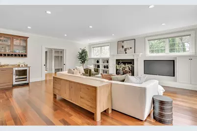88 Woodbine Circle, Needham, MA 02494 - Photo 12