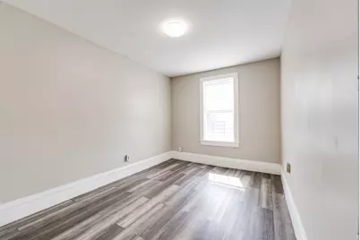 660 S Bridge Street #3L, Holyoke, MA 01040 - Photo 10