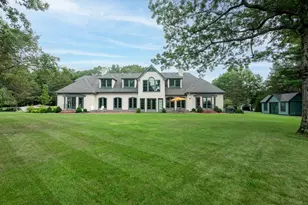 34 Rocky Ridge Ln, Dedham, MA 02026 - Photo 4