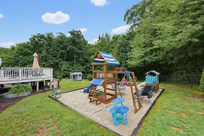 28 Roland Way, Milford, MA 01757 - Photo 24